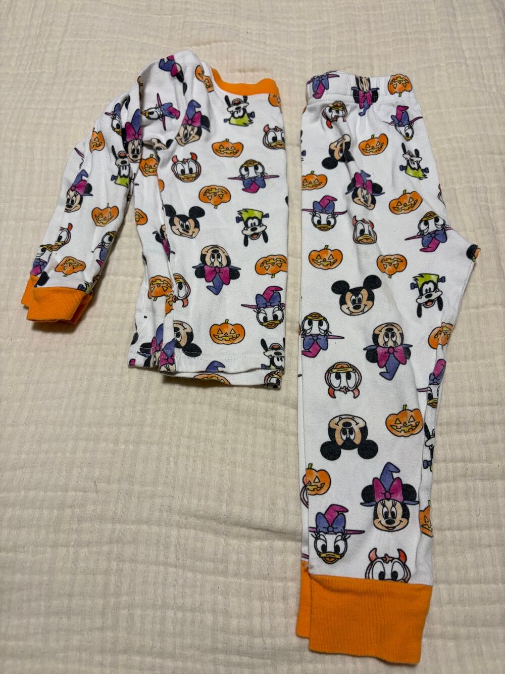 Disney Halloween Modern Moments Girls Pajamas Lot 2 Sets Size 4T